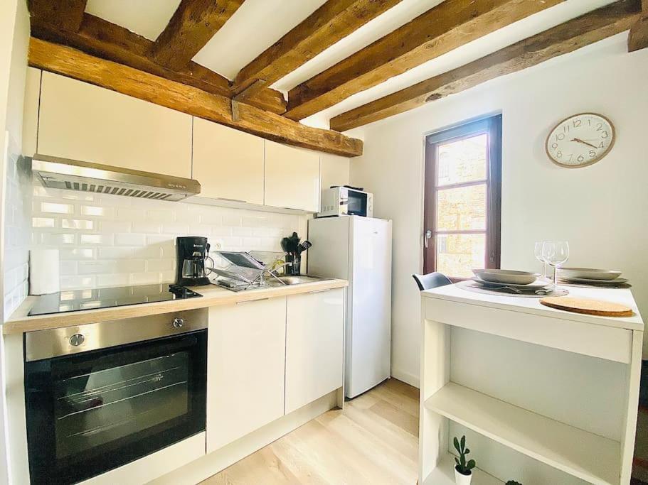 Apartment Aux Pieds Du Vieux-mans : Joli Studio Cosy Le Mans